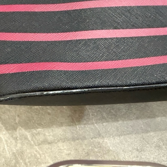 Michael Kors Jet Set Striped Saffiano Leather Laptop Tote Bag EUC black pink - Picture 6 of 15